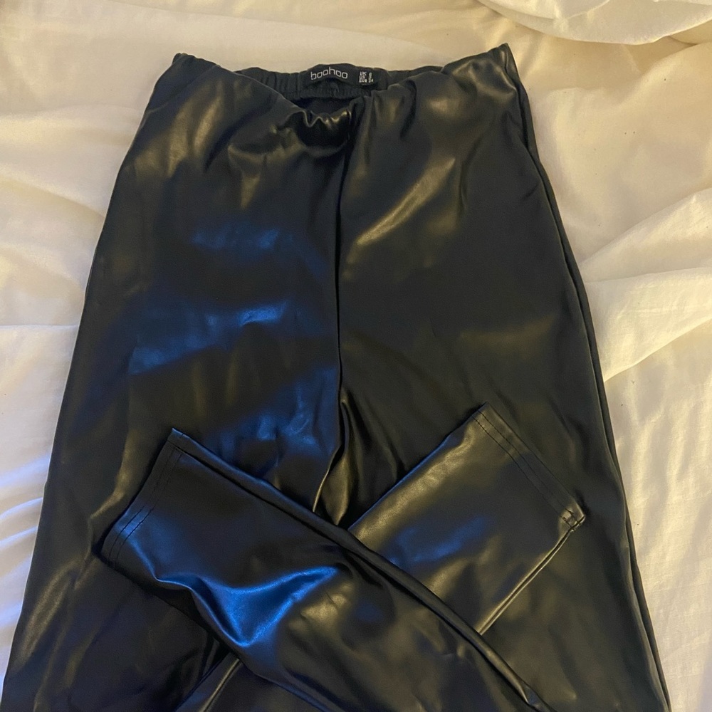 Boohoo faux leather leggings